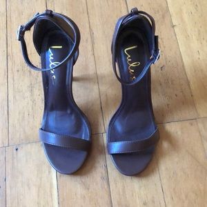 Lulu’s heels